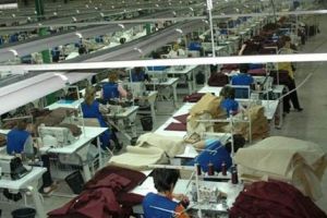 FIRMĂ DE CONFECŢII DIN PITEŞTI, ANGAJĂRI CA LA MAŞINA DE CUSUT!