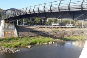 Baia Mare: Cu alcool la “bord”, un barbat a vrut sa se arunce in raul Sasar