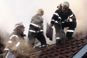 Atenţie la hornuri: 25 de incendii produse de coşurile de fum în 22 de zile, în judeţul Bihor