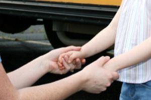 Cum poate COPILĂRIA să-ţi afecteze viaţa de ADULT de zi cu zi