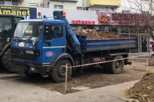 A început mutarea staţiei de măsurare a poluării din Șagului. Tramvaiul 7 va ajunge totuşi la mall