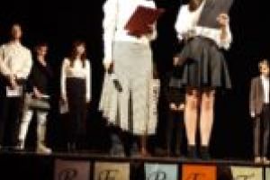 Elevii din Caransebeş şi Oţelu Roşu răsplătiţi pentru talentul lor