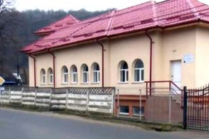 BĂTUTĂ ÎN CENTRUL DE PLASAMENT, A IEȘIT DIN SPITAL