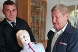 Salvatorii germani au donat salvatorilor dâmboviţeni 24 de manechine didactice