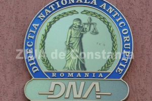DNA: Avocat din cadrul Baroului Arges, retinut pentru trafic de influenta
