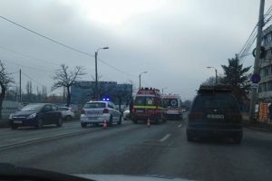 Accident în lanţ pe Calea Circumvalaţiunii. Un şofer a fost rănit