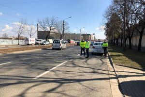 Zeci de şoferi vitezomani, amendaţi în ultimele 24 de ore