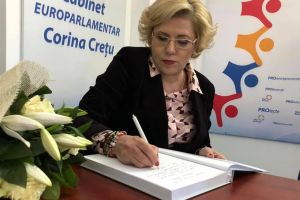 Corina Creţu la Iaşi: „Transportatorii români riscă să intre în faliment şi să dispară de pe piaţa europeană”
