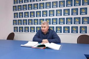Declaraţie de presă a liderului deputaţilor PNL, Florin Roman: PSD vrea să amâne votul pentru eliminarea pensiilor speciale