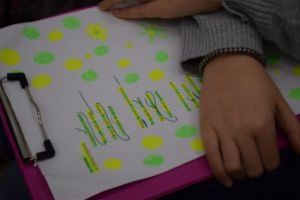 REPORTAJ Harghita: Zeci de elevi din şcolile maghiare au participat la tradiţionalul concurs de recitare din Eminescu