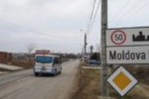 Moldova Nouă nu scapă de clădirile care ucid visuri, şanse şi speranţe