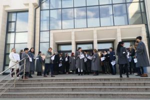 Ce salarii au magistraţii şi grefierii de la Tribunalul Bistriţa-Năsăud şi de ce alte drepturi se bucură