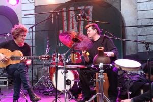 Chitaristul lui Sting, în concert la Cluj