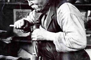 „Inovaţii în muncă realizate de muncitorii cooperativei  Rădăuţi”