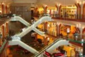 Shopping, distracţie şi creativitate în minivacanţă la Iulius Town