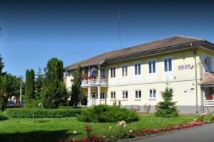 Angajată a Primăriei Copşa cercetată pentru delapidare – Îşi dădea singură sporuri