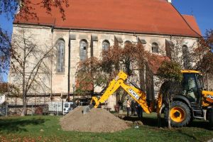 Osemintele descoperite în subsolul Bisericii Evanghelice întârzie cu 6 luni finalizarea restaurării