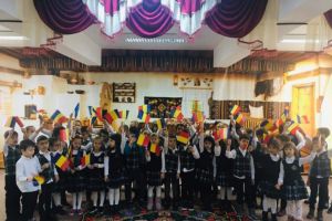 Unirea Principatelor, sărbătorită la Şcoala Primară „Sfântul Ioan cel Nou de la Suceava”