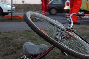 Biciclist lovit de maşină, la Făgăraş