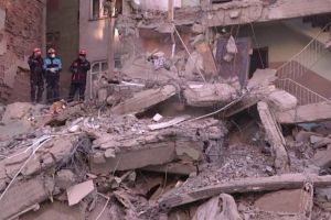 Cutremur devastator în Turcia: peste 20 de morţi şi aproape 1.000 de răniţi