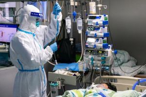 Virusul chinez a ajuns în 11 ţări străine, inclusiv în Franţa. Ultimul bilanţ: 41 de morţi, peste 1.300 de îmbolnăviri