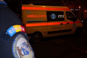 Bărbat inconştient căzut pe stradă, găsit de jandarmi