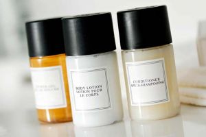 Lupta anti-plastic: Fără cosmetice mici în hoteluri 