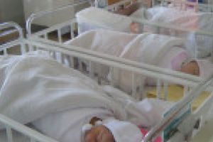 Arată că îţi pasă şi în luna ianuarie! Donează sânge pentru bebeluşii din vestul ţării