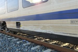 Accident feroviar in Timis. Impact intre un autoturism si un tren