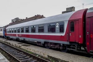 Trenurile CFR care se întorc, astăzi, de pe Valea Prahovei în Bucureşti au capacitatea dublată