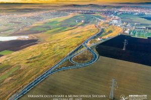 Suceava tranzitată de aproape 100.000 mai puţine autovehicule într-o lună de zile, după ...