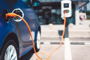 Europenii vor maşini electrice. Câte maşini nepoluante s-au vândut în România