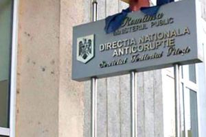 AVOCAT ARGEȘEAN, ARESTAT LA DOMICILIU