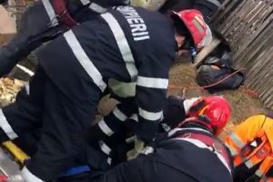 Imagini cu intervenţia de la Vârfuri. Anchetatorii nu au indicii că ar fi fost vorba de sinucidere