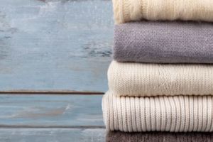  Se anunţă din ce în ce mai frig la Mureş. Top 3 pulovere ce nu trebuie să-ţi lipsească! Le ai în garderoba ta?   