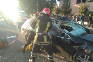 Trei ani şi patru luni de închisoare după ce a condus beat şi fără permis şi a provocat ...