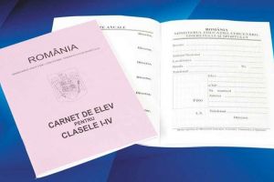 Începând din această toamnă, elevii vor putea circula gratuit, cu transportul în comun, pe baza carnetului de elev. Anunţul făcut de Ministerul Educaţiei