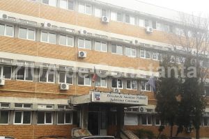 Directia de Sanatate Publica Constanta a semnat cu doua firme un contract pentru aparatura de laborator (document)