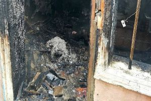 Incendiu la Feteşti. O persoană a decedat în casa mistuită de flăcări