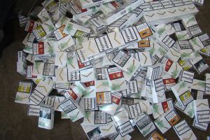 Ţigări ascunse în bagaje, descoperite în PTF Siret