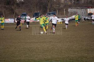 Foresta va juca mâine la Siret