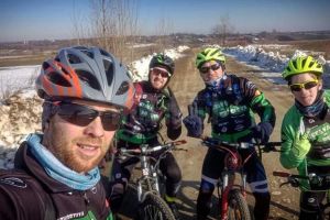 Un grup de suceveni a pedalat 161 de km, pentru a marca 161 de ani de la Mica Unire