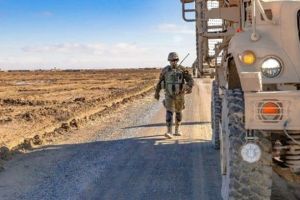 Militarii, jandarmii şi poliţiştii care participă la misiuni în străinătate primesc diurne mai mari