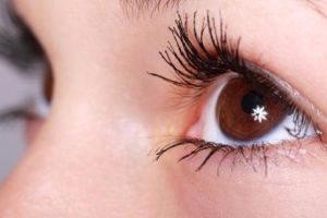 Înrosirea ochiului şi vedere înceţoşată- de ce boală suferi!