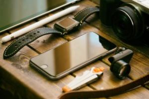 Află aici cum extinzi viaţa telefonului tău şi cum să-l protejezi