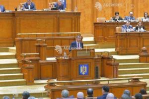 Proiectul de eliminare a pensiilor speciale, adoptat de Camera Deputaţilor