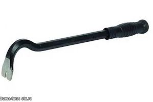 Tulcea. Politist lovit cu o ranga in cap de un recidivist. Dosarul a ajuns ieri la Constanta 