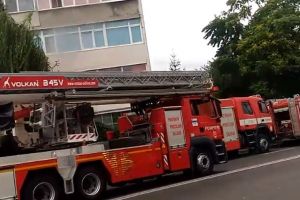 Incendiu într-un apartament pe strada Nicu Enea