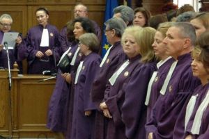 Asociaţiile de magistraţi îşi unesc forţele după eliminarea pensiilor de serviciu: 'Vom sesiza organismele internaţionale'