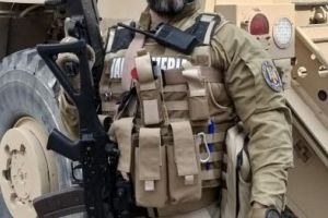 FOTO Jandarm botoşănean întors acasă din Afganistan: Să dorm cu pistol sub pernă, a fost cam cum aş dormi aici cu telefonul